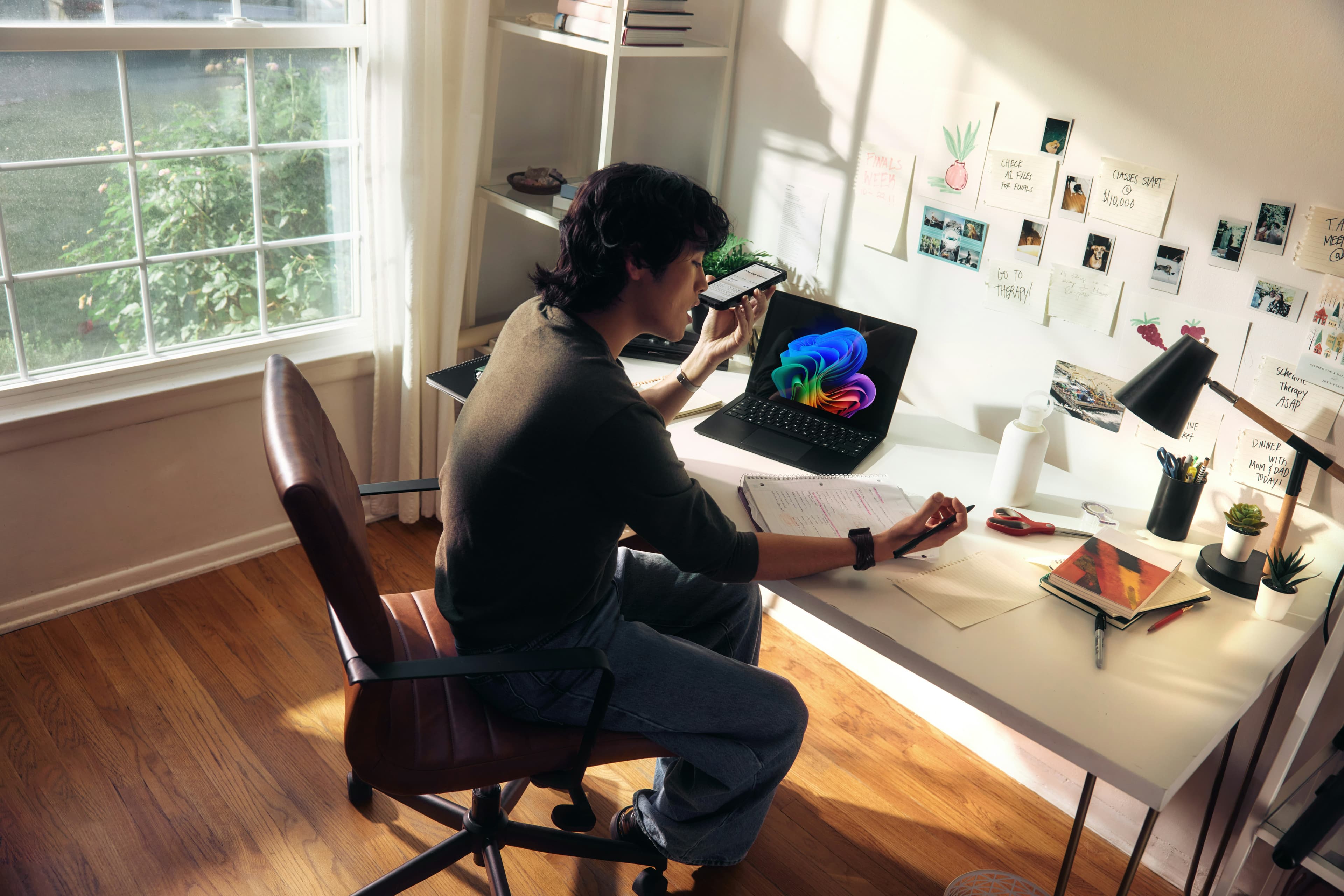 Student learning online from home